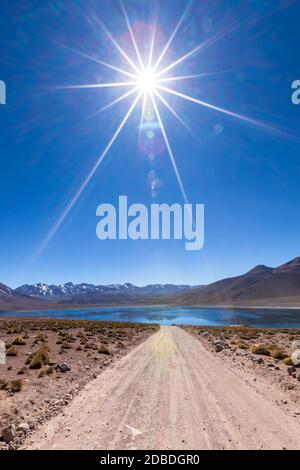 Lagunas Altiplanicas, Miscanti y Miniques, splendida vista sul deserto di Atacama. Cile, Sud America. Foto Stock