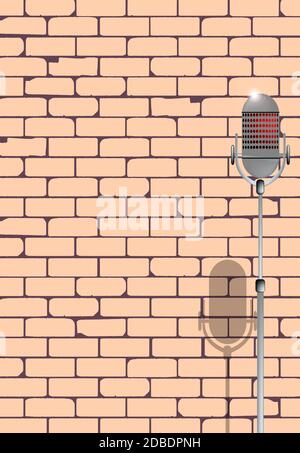 Un microfono pronto sul palco contro un muro di mattoni pronti per il Karaoke performer. Foto Stock