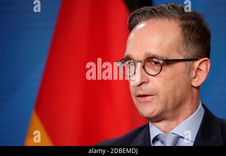 Berlino, Germania. 17 Nov 2020. Heiko Maas (SPD), ministro degli Esteri, interviene in una conferenza stampa congiunta con il suo omologo palestinese al-Maliki. Credit: Annibal Hanschke/Reuters Images Europe/Pool/dpa/Alamy Live News Foto Stock