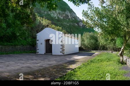 La Gomera - Chiesa Ermita San Isidro nella foresta vicino Epina Foto Stock