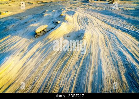 Formazioni di arenaria in Abu Dhabi desert negli Emirati Arabi Uniti Foto Stock