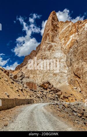 Manali-Leh strada di Ladakh in Himalaya indiano. Ladakh, India Foto Stock