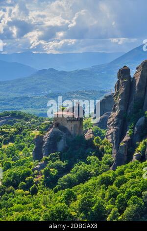 Monastero di San Nicola Anapavsa Anapausas nella famosa destinazione turistica greca Meteora in Grecia al mattino Foto Stock