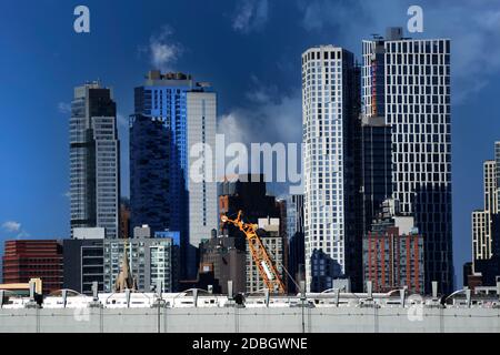 LEGO LAND: Si possono ammirare splendide vedute dei divini e grandiosi grattacieli di Manhattan guidando lungo il percorso della FDR. Foto Stock