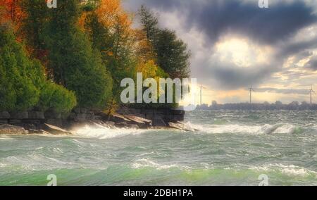 Tempesta di caduta sul lago Ontario Foto Stock