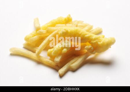 Spuntino croccante con mais e patatine fritte Foto Stock