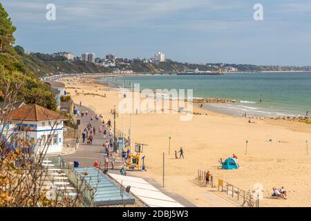 Vista di Banksome Beach a Banksome, Bournemouth, Dorset, Inghilterra, Regno Unito, Europa Foto Stock