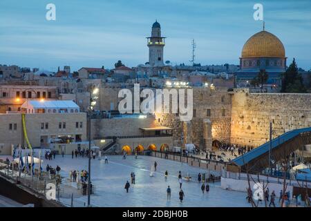 Israele, Gerusalemme, il Muro Occidentale e la cupola della roccia Foto Stock