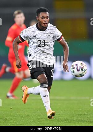 Braunschweig, Germania. 17 Nov 2020. Azione individuale, Freisteller Ridle Baku (Germania). GES/Football/Campionato europeo qualificazione: Germania U21 - Galles U21, 11/17/2020 Calcio: Euro Qualifier Under 21: Germania vs Galles, Braunschweig, 17 novembre 2020 | Usage worldwide Credit: dpa/Alamy Live News Foto Stock