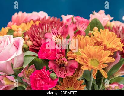 primo piano di un mazzo di fiori Foto Stock