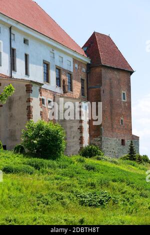 Sandomierz, Polonia - 10 luglio 2020 : Castello reale medievale di Sandomierz, costruito su un pendio del fiume Vistola da Casimir III il Grande. Foto Stock