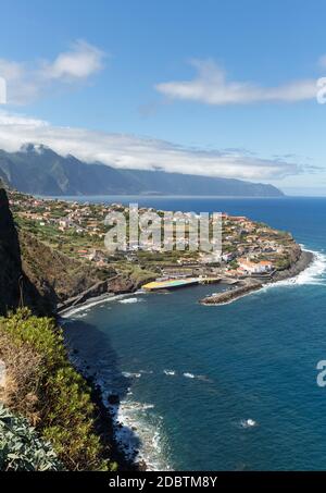 Ponta Delgada sulla costa settentrionale dell'isola di Madeira, Portogallo Foto Stock