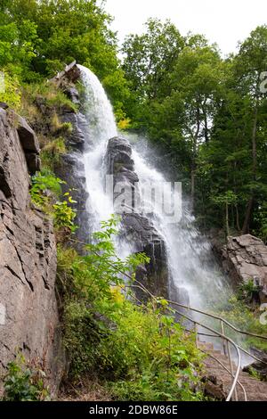 Visita alla cascata Trusetal in estate Foto Stock