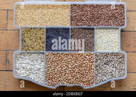 Semi e cereali varietà di selezione di cibo sano Foto Stock