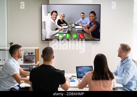 Online Video Conference Training Business Meeting in Office Foto Stock