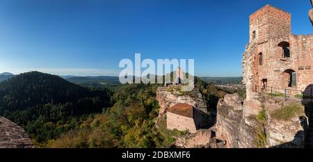Geografia / viaggio, Germania, Renania-Palatinato, Dahn, vista delle rovine del castello Altdahn su Grafendahn e, diritti aggiuntivi-clearance-Info-non-disponibile Foto Stock