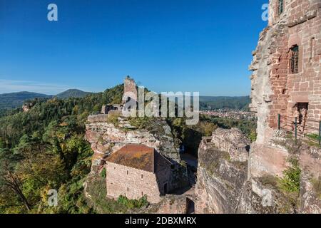 Geografia / viaggio, Germania, Renania-Palatinato, Dahn, vista delle rovine del castello Altdahn su Grafendahn e, diritti aggiuntivi-clearance-Info-non-disponibile Foto Stock