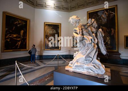 Città del Vaticano, Roma - Marzo 07, 2018: Bernini modello preparatorio di un angelo in Pinacoteca gallery in musei vaticani Foto Stock