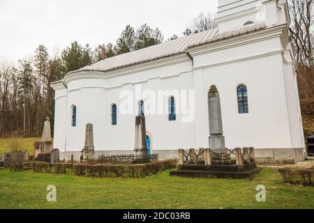 Chiesa Ortodossa nel villaggio di Brankovina, Chiesa dei Santi Arcangeli dal 1830. Comune di Valjevo, Repubblica di Serbia, Europa. Foto Stock