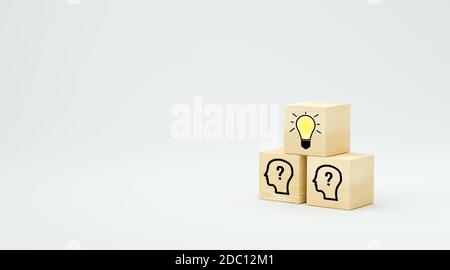 cubi che mostrano una sessione di brainstorming su sfondo bianco - 3d illustrazione Foto Stock