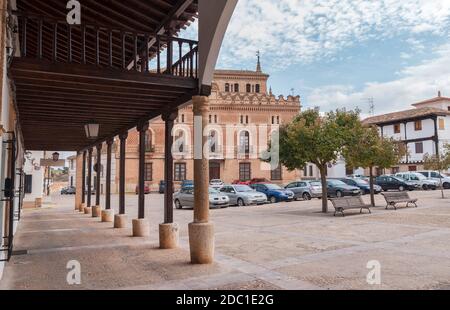 Soportales en Villanueva de la Jara. Provincia di Cuenca. Castilla la Mancha. España. Foto Stock