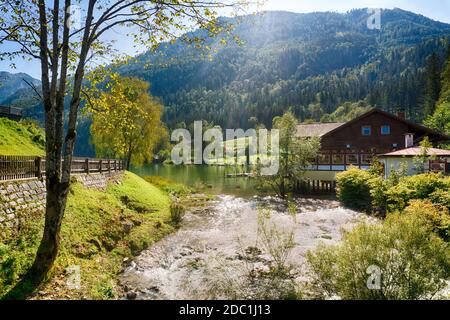 Lunzer vedere nelle Alpi Ybbstal. Idilliaco lago nella bassa Austria in autunno. Foto Stock