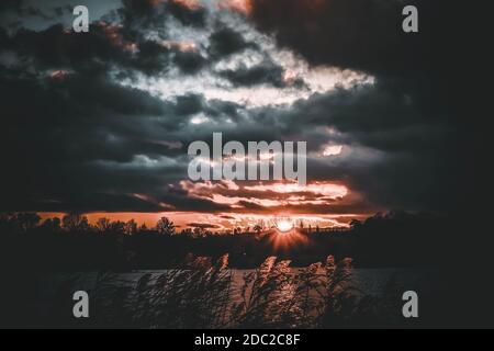 fantastico paesaggio del lago d'iseo Foto Stock