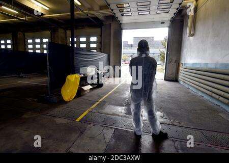 Il 18 novembre 2020 è stato aperto a Vitkovice, Ostrava, Repubblica Ceca, un punto di campionamento su larga scala di società private per i test su covid-19. (Foto CTK/Jaroslav Ozana) Foto Stock