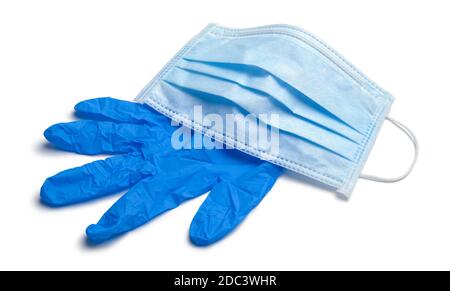 Maschera medica blu con guanti tagliati su bianco. Foto Stock