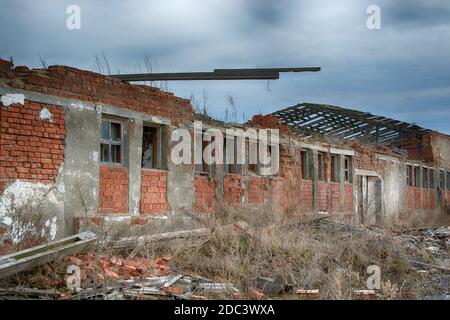 Edifici distrutti e detriti dopo la war.picture dell'Apocalisse Foto Stock