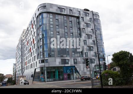 La Mayflower Gym e il Southampton University Building di Southampton, Hampshire, Regno Unito, sono state adottate il 10 luglio 2020 Foto Stock