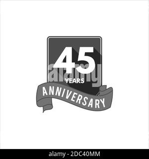 45 anni Anniversary badge, segno ed emblema con nastro ed elementi tipografici. Design monocromatico piatto con ombre. USA il tuo numero, testo. illustrati Foto Stock