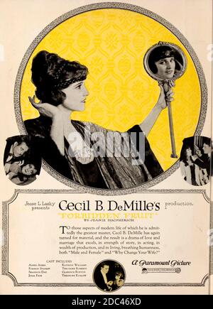 Pubblicità per immagine del movimento della frutta Proibita di Cecil B DeMille, 1920 Foto Stock