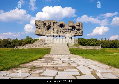 Lublin, Lubelskie / Polonia - 2019/08/17: Majdanek KL Lublin campo di concentramento e sterminio Nazis - Konzentrationslager Lublin - con le vittime Foto Stock