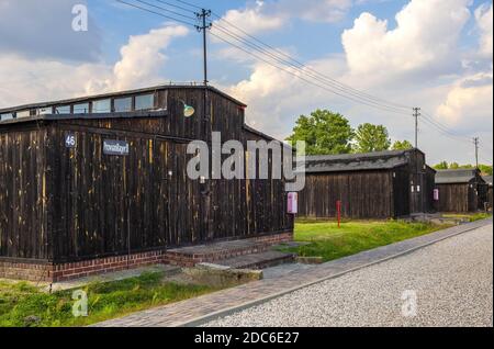 Lublin, Lubelskie / Polonia - 2019/08/17: Caserme e recinzioni del campo di concentramento e sterminio di Lublino Nazis - Konzentrationslage Foto Stock