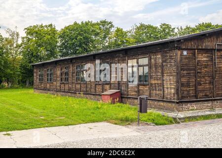 Lublin, Lubelskie / Polonia - 2019/08/17: Caserme e recinzioni del campo di concentramento e sterminio di Lublino Nazis - Konzentrationslage Foto Stock