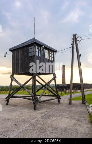 Lublin, Lubelskie / Polonia - 2019/08/17: Guardia torre di guardia a Majdanek KL Lublin Nazis campo di concentramento e sterminio - Konzentrationslager Lub Foto Stock