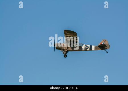 Un aereo d'osservazione vintage Piper L-4 Grasshopper Foto Stock