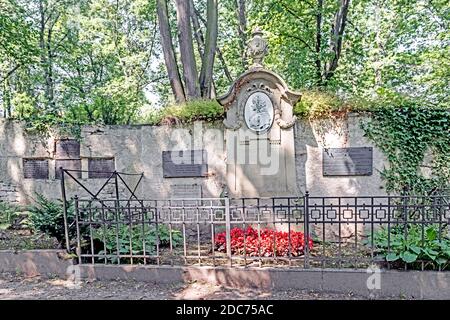 Weimar, antico cimitero: Tomba di Charlotte von Stein, amico di Goethe; Weimar, alter Friedhof: Grab von Charliotte contro Stein Foto Stock