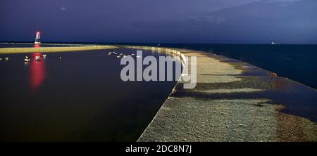 Molo del lago Michigan di Chicago nella tranquilla notte estiva Foto Stock