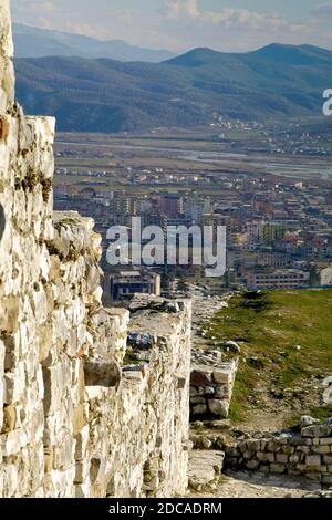 Rovine della fortezza, Berat, Albania meridionale Foto Stock