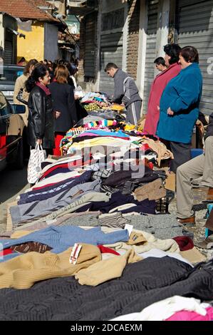 Mercato di strada, centro di Tirana, Albania Foto Stock