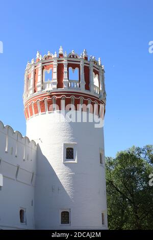 Torre del convento di Novodevichy in primavera, Mosca Foto Stock