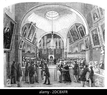 La Camera comune del Consiglio di Guildhall, 1844. Riunione di tutti i maschi dei funzionari della città di Londra. "La Corte del Consiglio comune è composta, in primo luogo, dagli Aldermen (compreso il Sindaco del Signore) e, in secondo luogo, dai Comuni, o Consiglieri comuni, in tutti e 206. Sono eletti dai 26 rioni, escluso Bridge Without... il candidato deve essere un padrone di casa del rione per cui dichiara; deve essere anche un freeman. L'Alderman del rione è il presidente ufficiale al election...it è l'organo legislativo della società, e in tale veste gode di un insolito grado di potere, come quello di Foto Stock