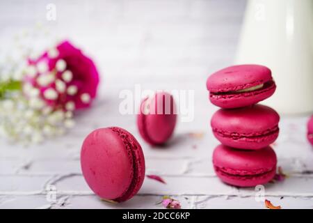 Macaron/macaron francesi - biscotti classici di meringa, fuoco selettivo Foto Stock