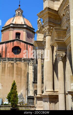 Cattedrale nella città siciliana di Acireale Foto Stock