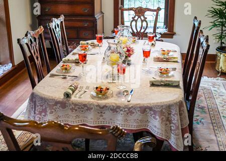 Louisiana St. Tammany Parish Northshore, Slidell Garden Guest House Bed & Breakfast alloggio, interno sala da pranzo interno set di tavoli, Foto Stock