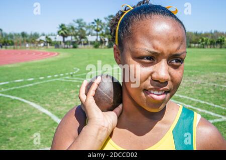 Miami Florida,Tropical Park Greater Miami Athletic Conference Championships,pista & campo studenti studenti concorrenti in competizione,teen teen Foto Stock