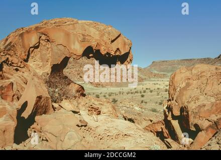 La formazione di rocce della bocca Lions a Twyfelfontein Namibia Foto Stock