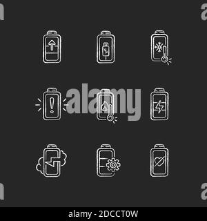 Problemi relativi alla batteria icone bianche gesso impostate su sfondo nero Illustrazione Vettoriale